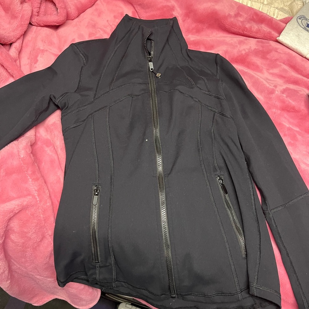 BLACK LULULEMON DEFINE JACKET
